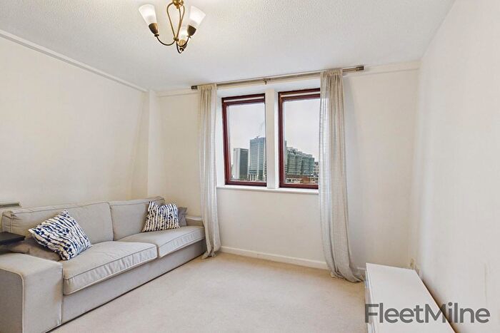 1 Bedroom Flat To Rent In Midland Court, Cox Street, B3