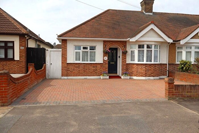 2 Bedroom Semi-Detached Bungalow For Sale In Crofton Road, Woodside, Grays, Essex, RM16