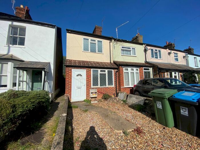 2 Bedroom Property To Rent In Adeyfield Road, Hemel Hempstead, HP2
