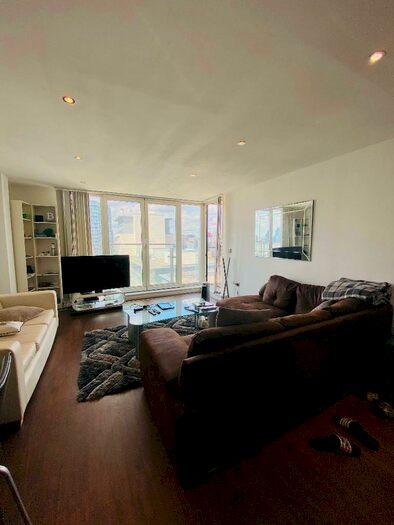 2 Bedroom Apartment To Rent In Oxygen Building, Western Gateway, Royal Victoria, Canary Wharf, E16