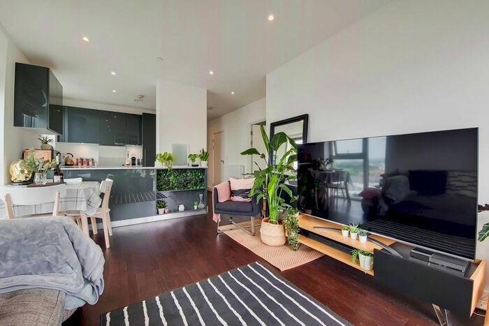 1 Bedroom Flat To Rent In Victory Parade, Woolwich, London, SE18