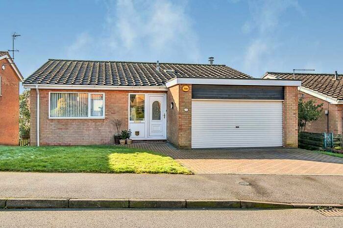 4 Bedroom Detached House To Rent In Camdale View, Ridgeway, Sheffield, S12