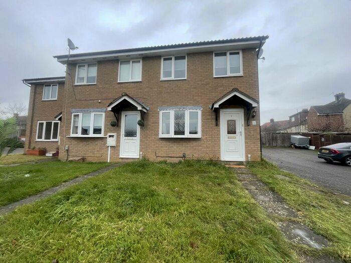 2 Bedroom Semi-Detached House To Rent In Chepstow Close, Northampton, NN5