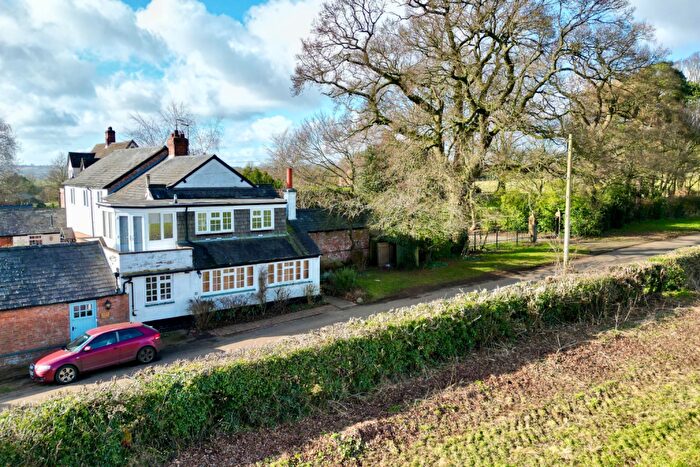 3 Bedroom Cottage For Sale In Teeton Road, Guilsborough, Northamptonshire, NN6