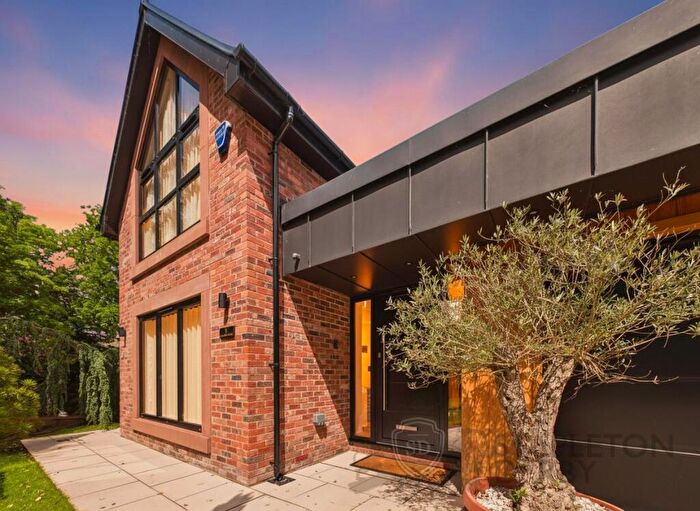 4 Bedroom Detached House For Sale In Rockland Mews, View Road, Rainhil, L35
