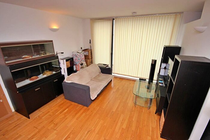 1 Bedroom Flat To Rent In Isaac Way, Manchester, M4