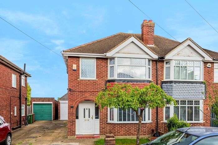 3 Bedroom Semi-Detached House To Rent In Sudbury-On-Thames, Surrey, TW15