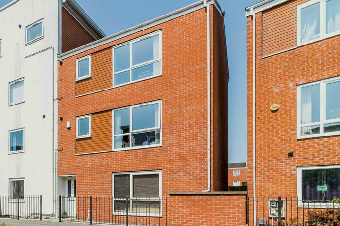 2 Bedroom Terraced House To Rent In Markfield Avenue, Manchester, M13