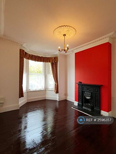 1 Bedroom Flat To Rent In Kingswood Road, London, SE20
