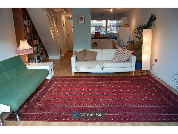 3 Bedroom Maisonette To Rent In St. Stephens Road, London, E3