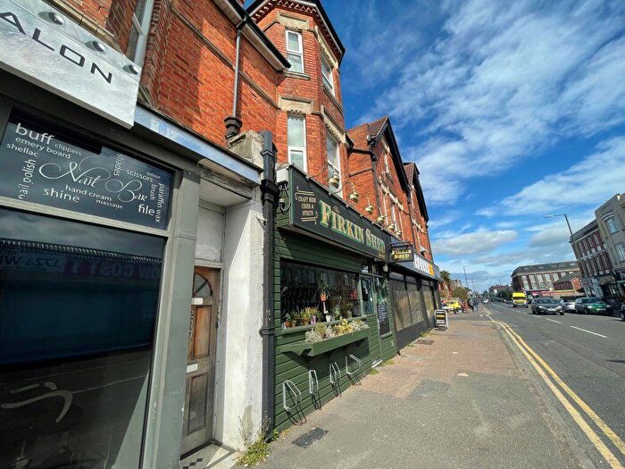 2 Bedroom Flat To Rent In Holdenhurst Road, Springbourne (), P07