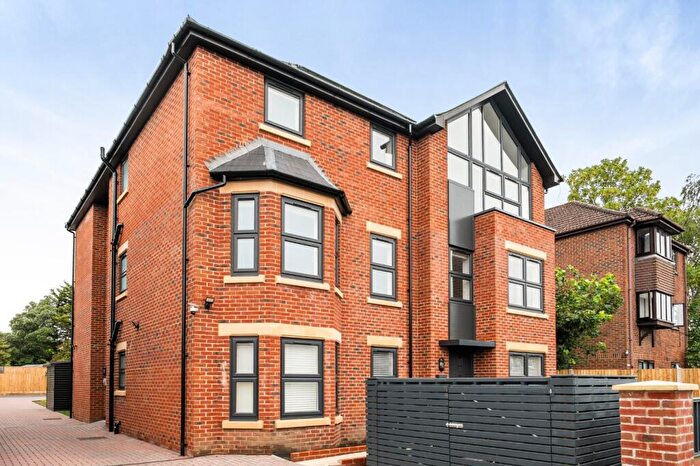 2 Bedroom Flat To Rent In Shirley Road, Southampton, Hampshire, SO15