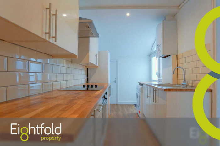 3 Bedroom Flat To Rent In Cromwell Road, Hove, BN3