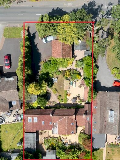3 Bedroom Cottage For Sale In Bills Lane, Shirley, Solihull, B90