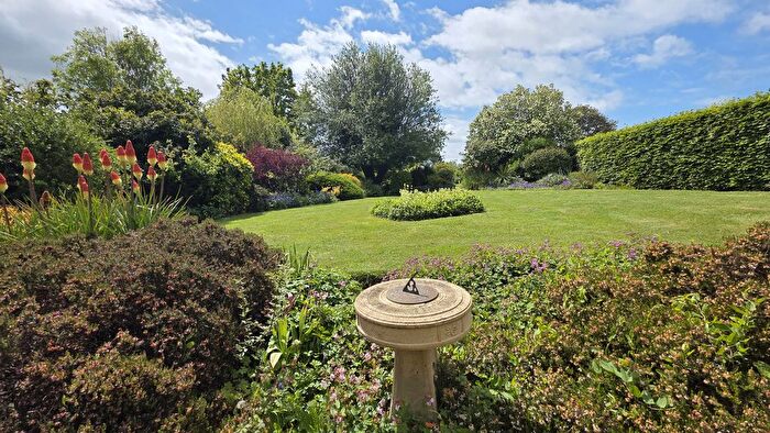 4 Bedroom Detached House For Sale In Tuckwell Close, Stockton, CV47