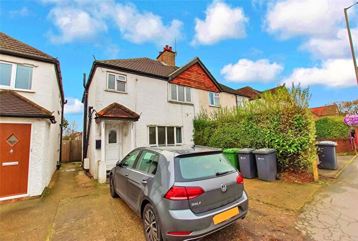 4 Bedroom Semi-Detached House To Rent In Aldershot Road, Guildford, Surrey, GU2