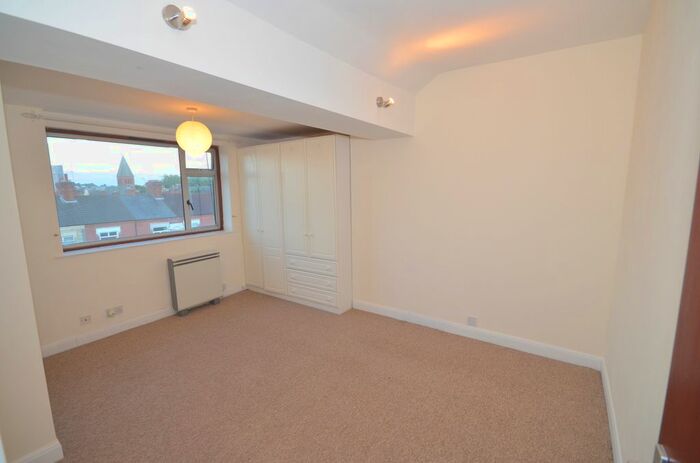 1 Bedroom Penthouse To Rent In Fosse Road South, Leicester, LE3