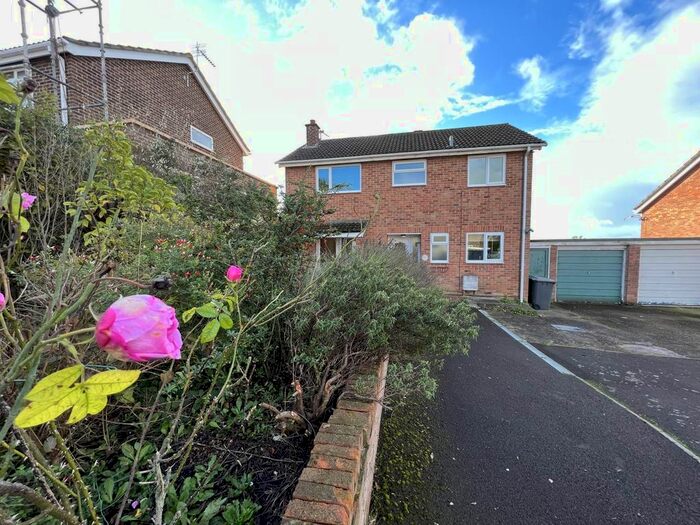 4 Bedroom Property To Rent In Fairdown Avenue, Westbury, Wiltshire, BA13