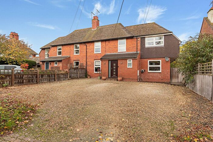 4 Bedroom Semi Detached House For Sale In The Croft, Aston Tirrold, OX11