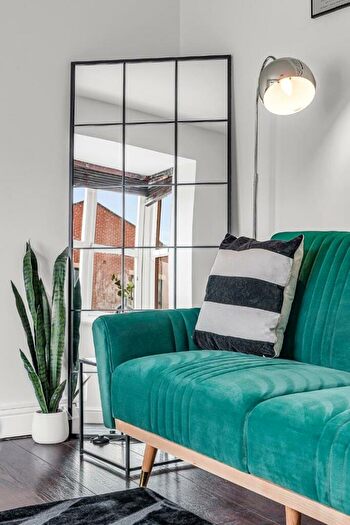 1 Bedroom Apartment For Sale In Tamworth Road, Hertford, SG13