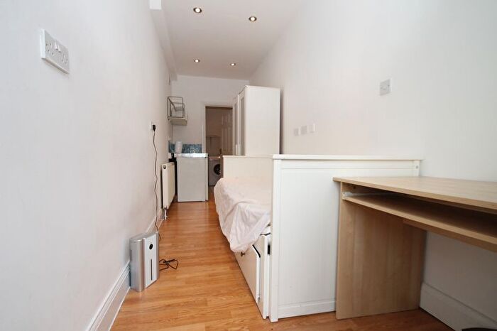Studio To Rent In St. Augustines Avenue, Wembley, Middlesex, HA9