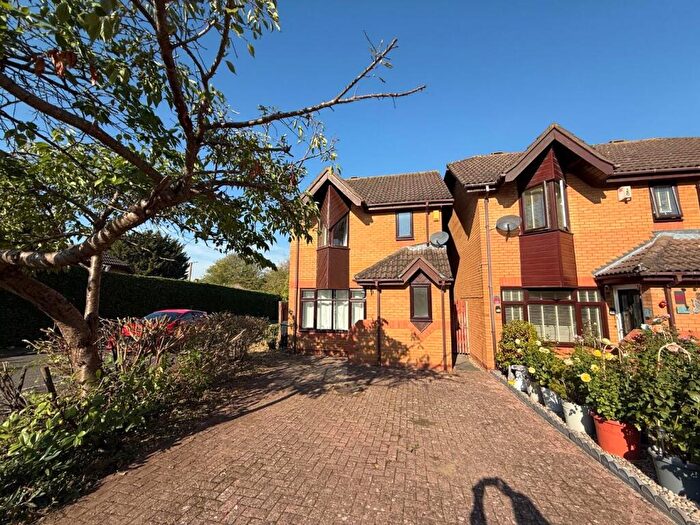 3 Bedroom Detached House To Rent In Loughton, MK5