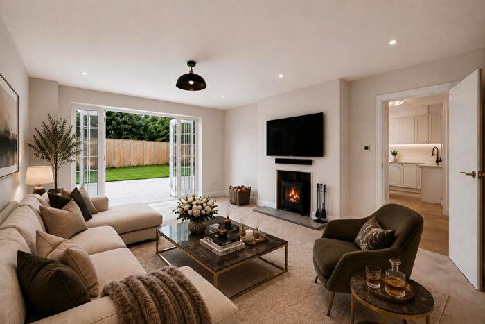 3 Bedroom Detached House For Sale In Milton Meadows, Milton Common, Thame, OX9
