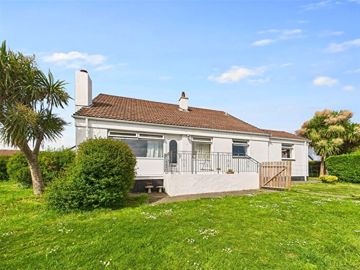 4 Bedroom Bungalow For Sale In Quintrell Downs, Newquay, TR8