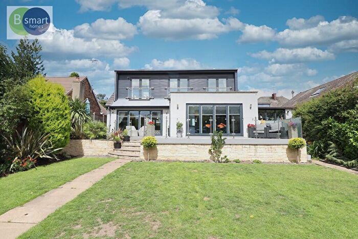 4 Bedroom Detached House For Sale In Woodman Drive, Swinton, S64