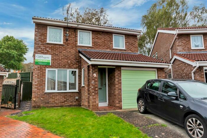 3 Bedroom Detached House For Sale In Station Road, Trevor, Llangollen, LL20