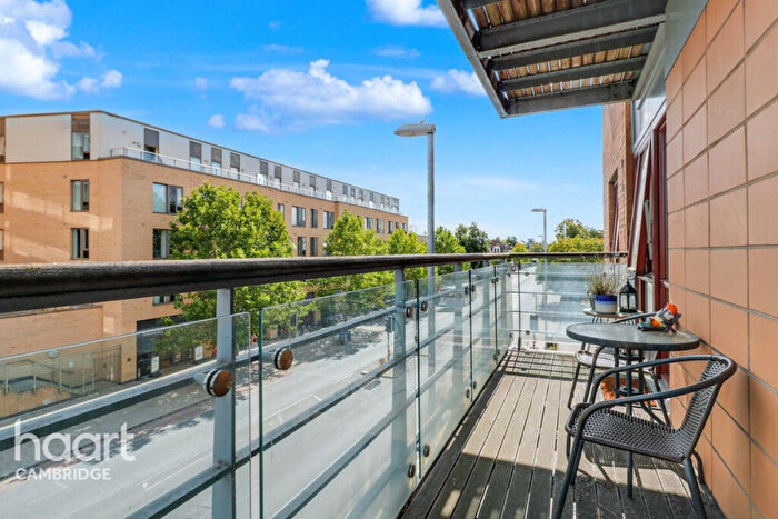 2 Bedroom Apartment For Sale In The Levels, Hills Road, Cambridge, CB2