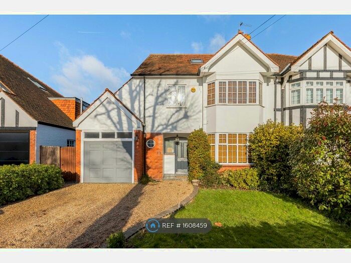 5 Bedroom Semi-Detached House To Rent In Beauchamp Road, East Molesey, KT8