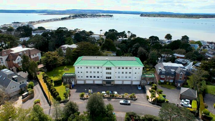 3 Bedroom Flat To Rent In Nairn Road, Canford Cliffs, Poole, BH13