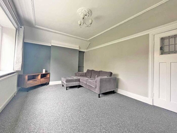 1 Bedroom Flat To Rent In North Grange Road, Headingley, Leeds, LS6