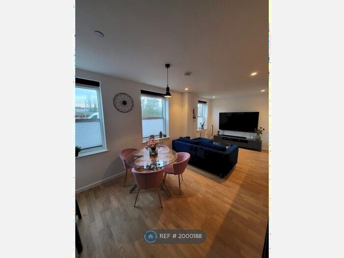 1 Bedroom Flat To Rent In Black Horse House, Hatfield, AL9