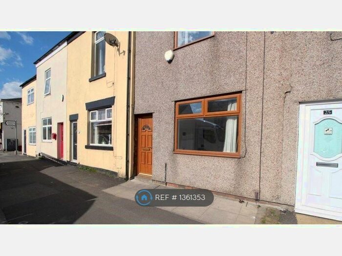 3 Bedroom Terraced House To Rent In Manchester Road, Kearsley, Bolton, BL4