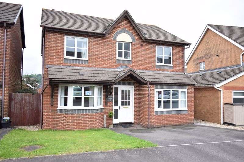 4 Bedroom Property For Sale In 38 Hunters Ridge, Tonna, Neath, SA11