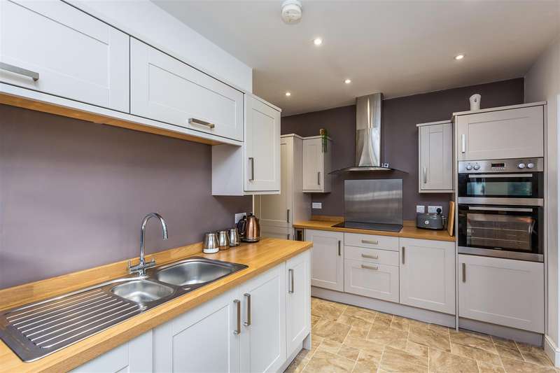 3 Bedroom Detached Bungalow For Sale In Mill Lane, Saxilby, Lincoln, LN1