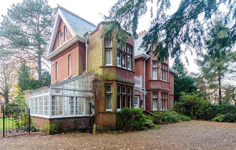 7 Bedroom Detached For Sale In Staitheway Road, Wroxham, NR12