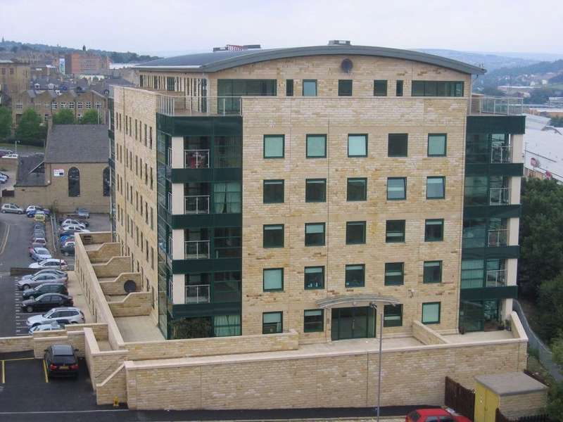 2 Bedroom Apartment To Rent In Stonegate House, Stone Street, Bradford, West Yorkshire, BD1