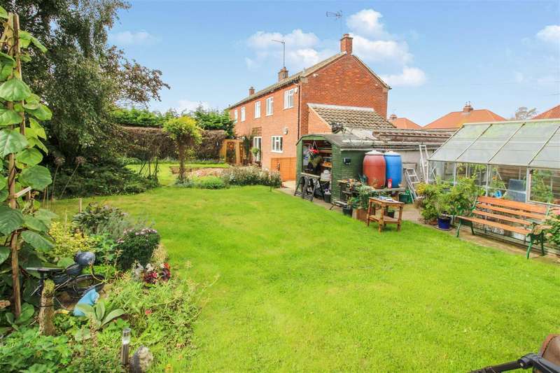 3 Bedroom Semi Detached For Sale In Leafield Road, Bainton, Driffield, YO25
