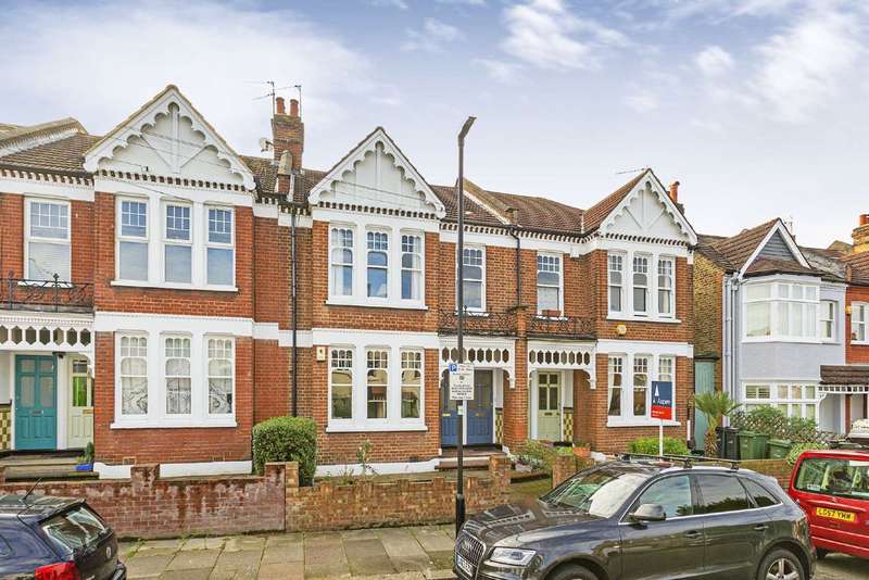 3 Bedroom Flat Under Offer In Criffel Avenue, Telford Park