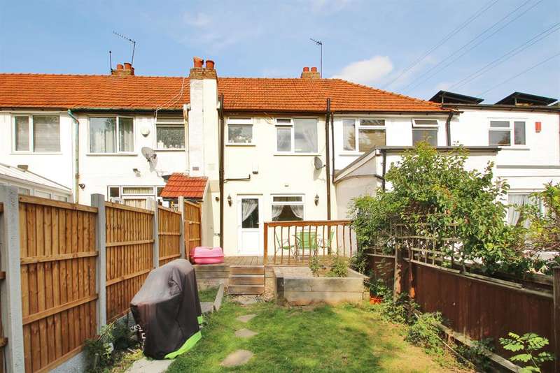 2 Bedroom Terraced House For Sale In Lyndon Avenue, Sidcup, Kent, DA15