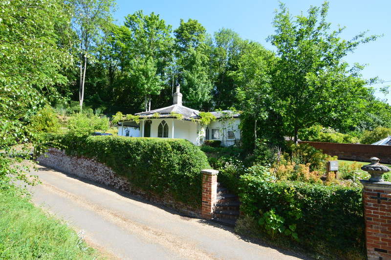 Houses for sale & to rent in CO9 4AJ, Mill Road, Upper Colne Halstead