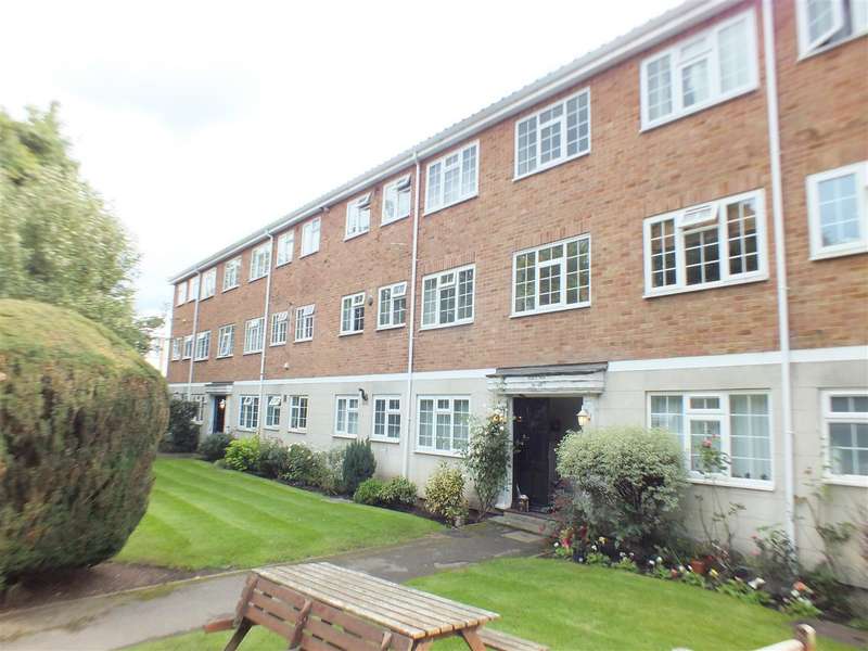 2 Bedroom Flat To Rent In Gainsborough Court, Walton On Thames, Surrey, KT12