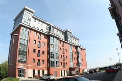 1 Bedroom Flat To Rent In Bryers Court, Grand Central, WA2