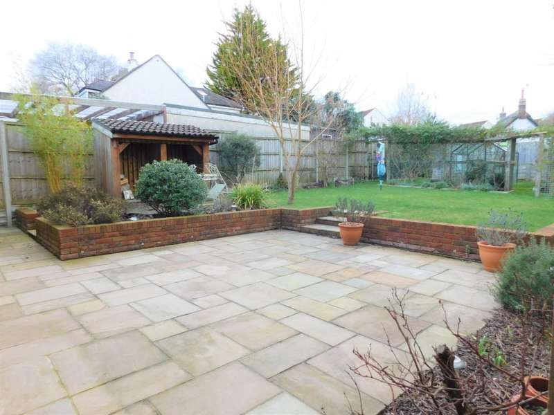 3 Bedroom Bungalow For Sale In The Glade Flowers Drove, Lytchett