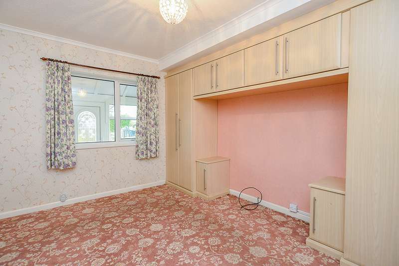 4 Bedroom Detached Bungalow For Sale In Towyn Way East, Towyn, Conwy, LL22