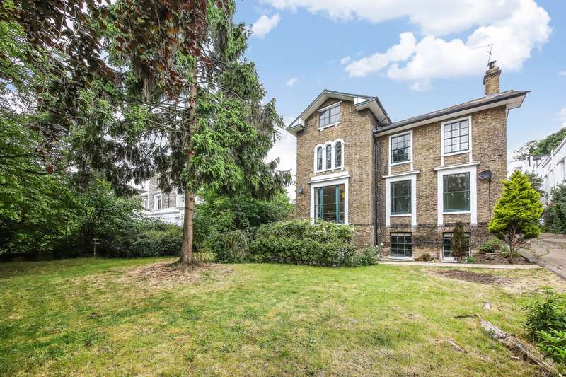 2 Bedroom Flat For Sale In Honor Oak Road, London, SE23