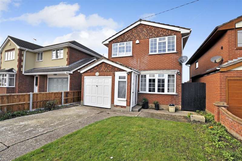 4 Bedroom Detached Property For Sale In Church Parade, Canvey Island, SS8